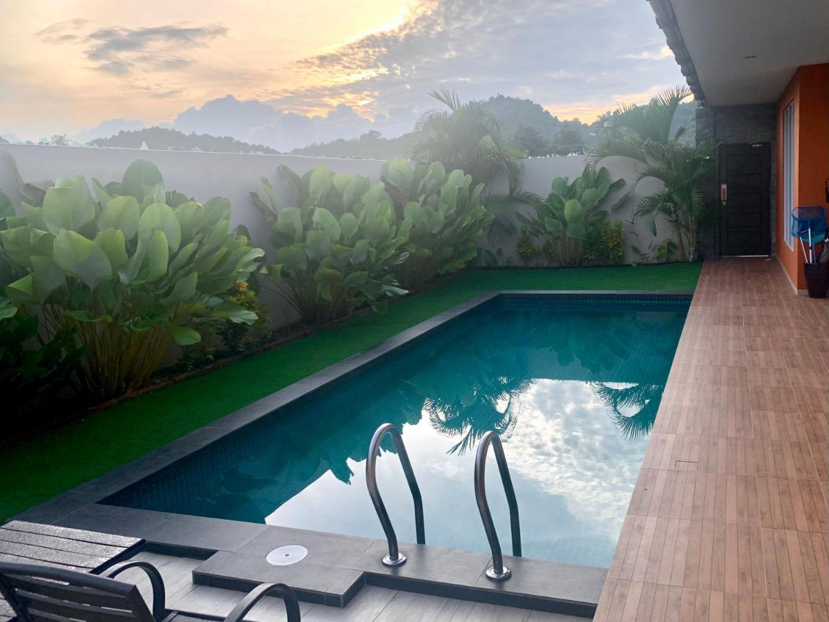 The Paddy Field - Private Pool